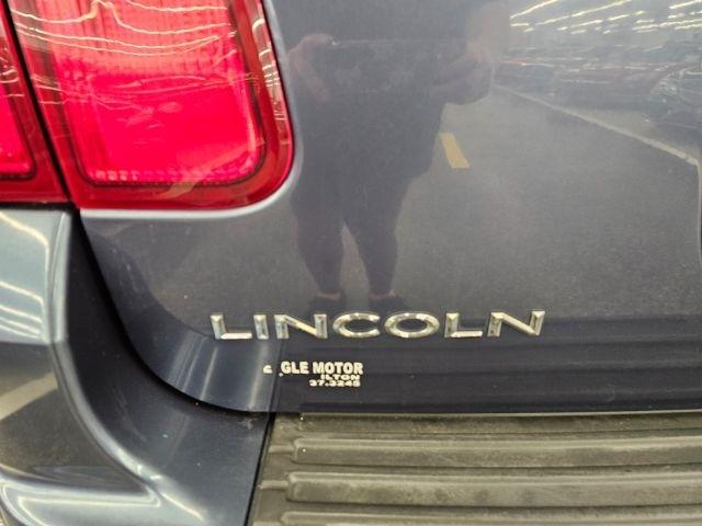 Lincoln Navigator Luxury 4WD 2003