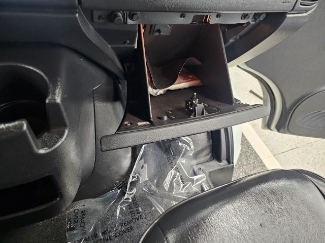 Dodge Ram Wagon 2500 127" WB 2001