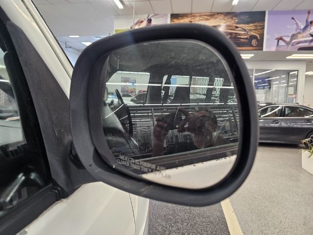 Dodge Ram Wagon 2500 127" WB 2001