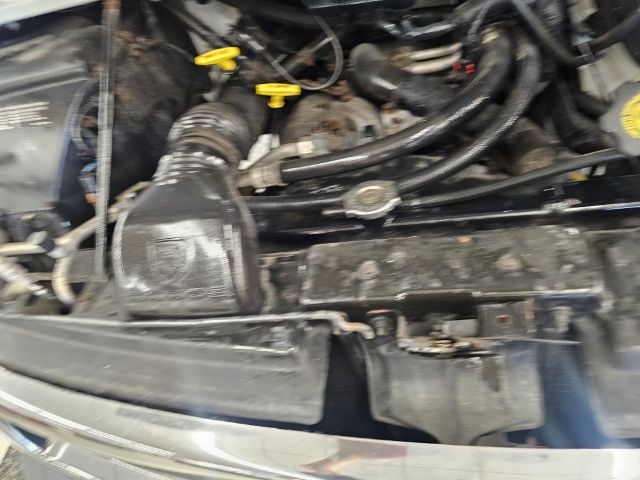 Dodge Ram Wagon 2500 127" WB 2001