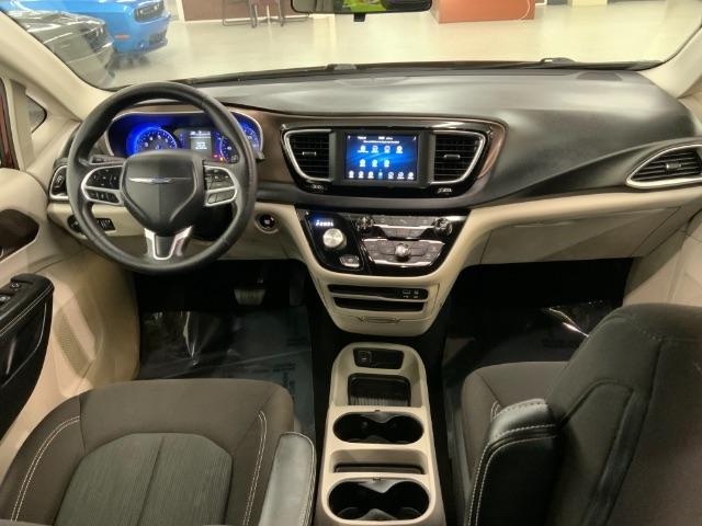 Chrysler Voyager LX FWD 2020