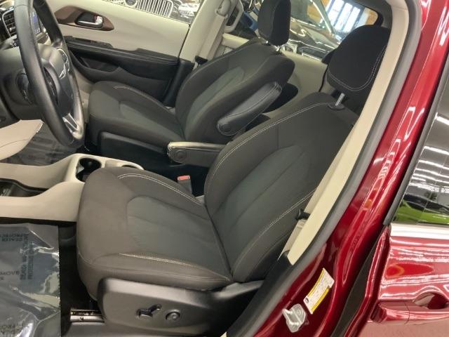 Chrysler Voyager LX FWD 2020