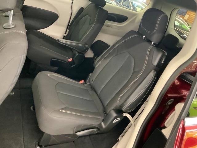 Chrysler Voyager LX FWD 2020