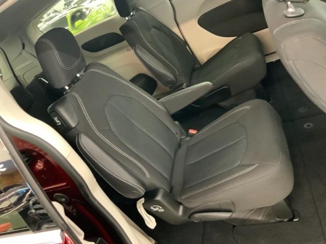 Chrysler Voyager LX FWD 2020