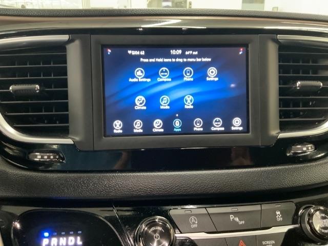 Chrysler Voyager LX FWD 2020