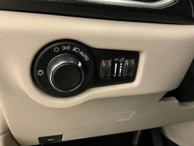 Chrysler Voyager LX FWD 2020