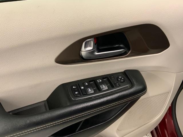 Chrysler Voyager LX FWD 2020