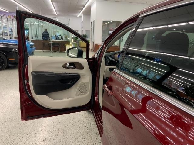 Chrysler Voyager LX FWD 2020