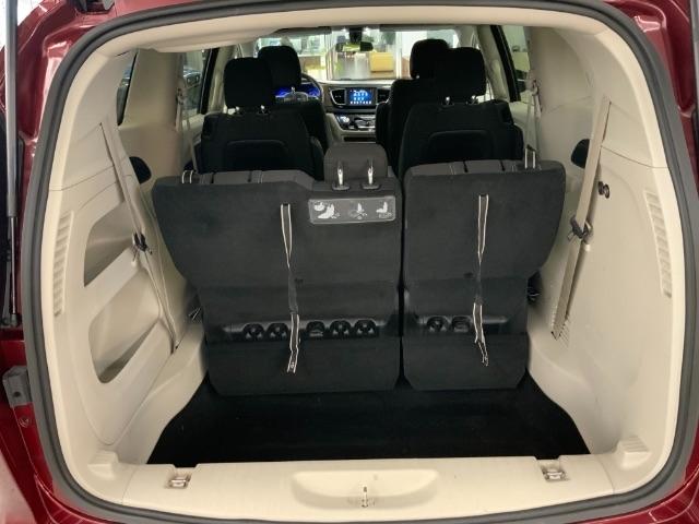 Chrysler Voyager LX FWD 2020