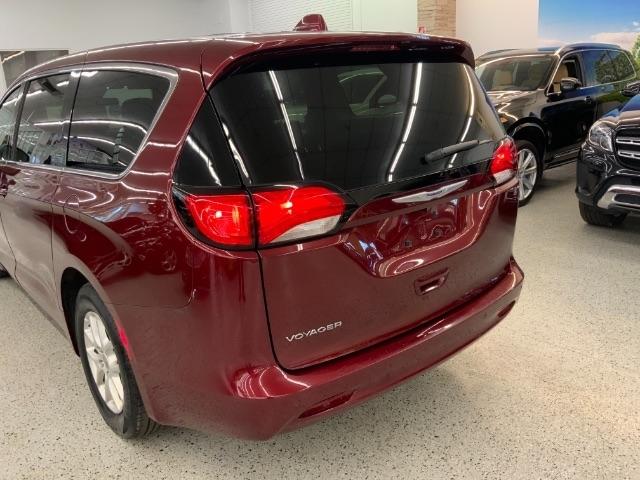 Chrysler Voyager LX FWD 2020