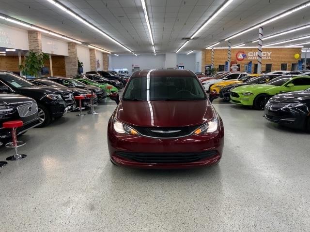 Chrysler Voyager LX FWD 2020