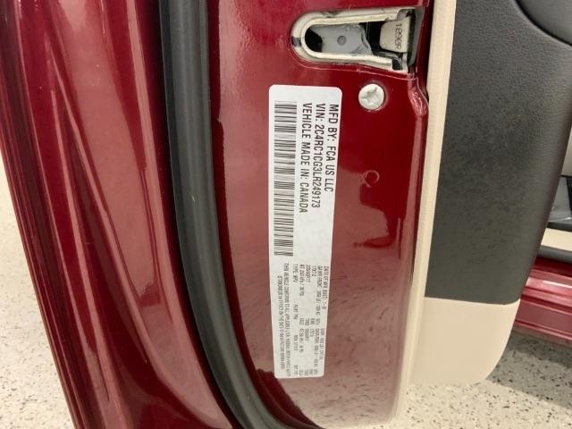 Chrysler Voyager LX FWD 2020