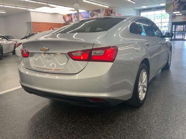 Chevrolet Malibu 4dr Sdn LT w/1LT 2017