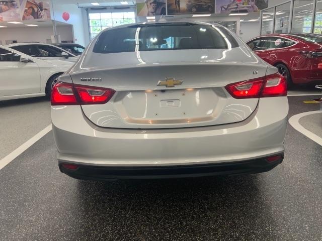 Chevrolet Malibu 4dr Sdn LT w/1LT 2017