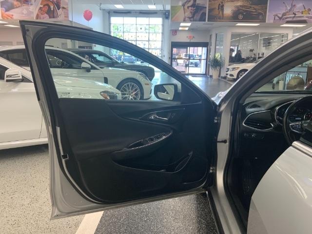 Chevrolet Malibu 4dr Sdn LT w/1LT 2017