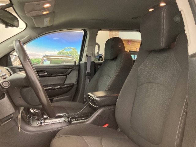 GMC Acadia FWD 4dr SLE w/SLE-1 2015