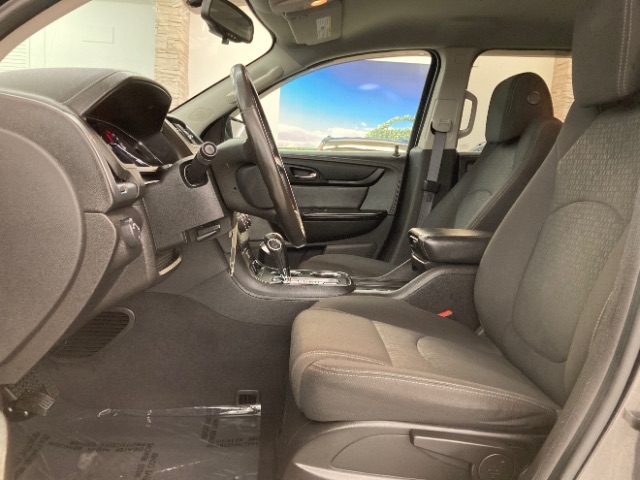 GMC Acadia FWD 4dr SLE w/SLE-1 2015