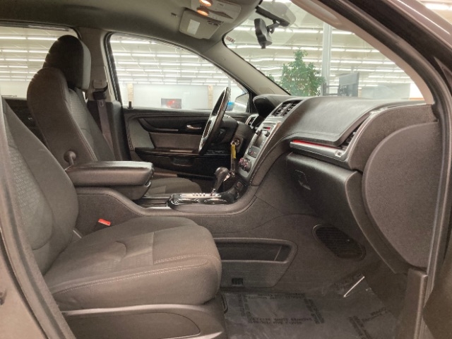 GMC Acadia FWD 4dr SLE w/SLE-1 2015