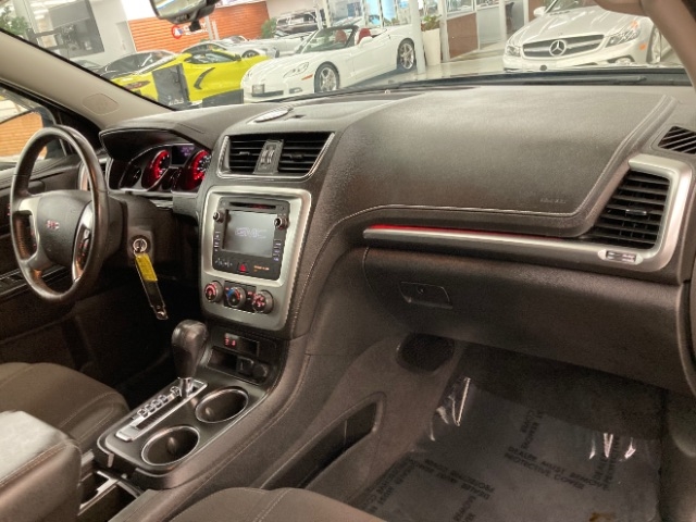 GMC Acadia FWD 4dr SLE w/SLE-1 2015