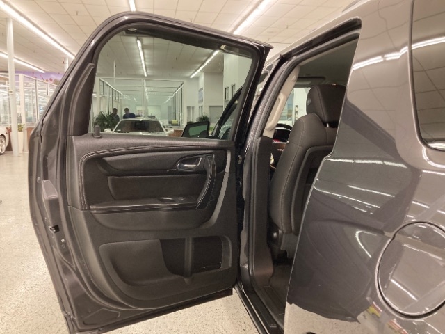 GMC Acadia FWD 4dr SLE w/SLE-1 2015