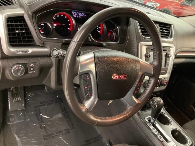 GMC Acadia FWD 4dr SLE w/SLE-1 2015