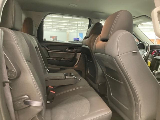 GMC Acadia FWD 4dr SLE w/SLE-1 2015