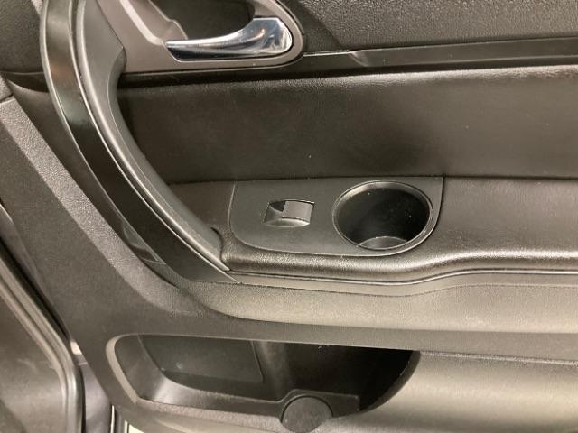 GMC Acadia FWD 4dr SLE w/SLE-1 2015