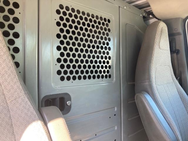 Chevrolet Express Cargo Van RWD 2500 135" 2017