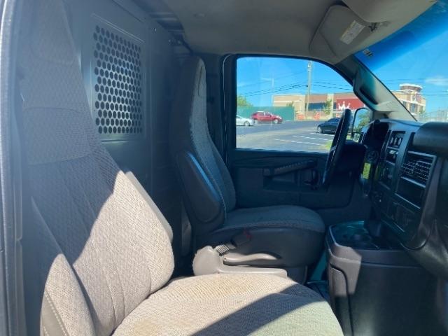 Chevrolet Express Cargo Van RWD 2500 135" 2017