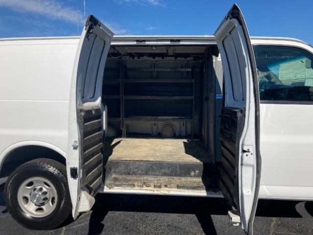 Chevrolet Express Cargo Van RWD 2500 135" 2017