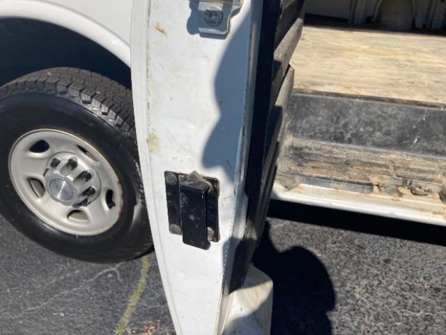 Chevrolet Express Cargo Van RWD 2500 135" 2017