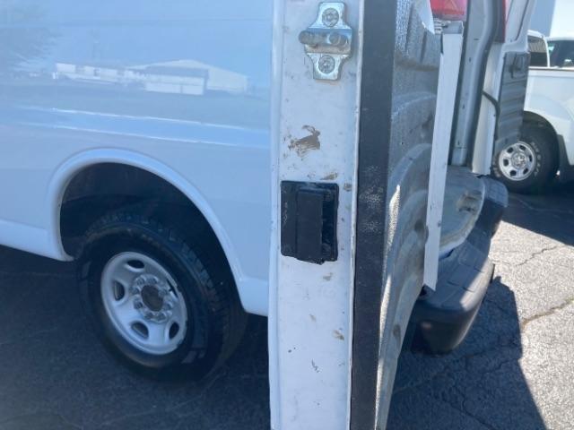 Chevrolet Express Cargo Van RWD 2500 135" 2017