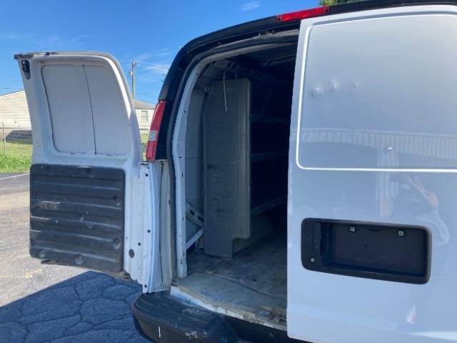 Chevrolet Express Cargo Van RWD 2500 135" 2017