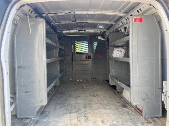 Chevrolet Express Cargo Van RWD 2500 135" 2017