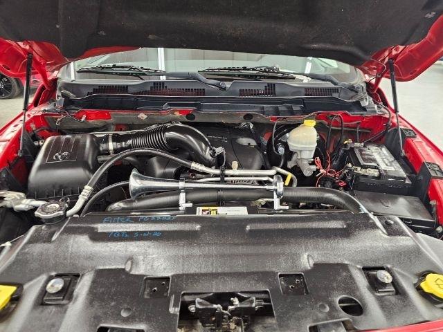 RAM 1500 4WD Crew Cab 140.5" Express 2014