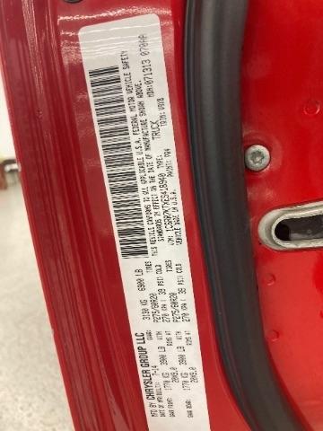 RAM 1500 4WD Crew Cab 140.5" Express 2014