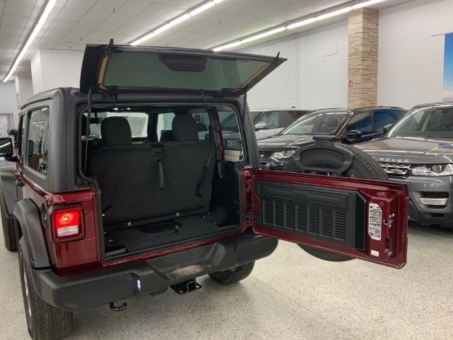 Jeep Wrangler Willys 4x4 2021