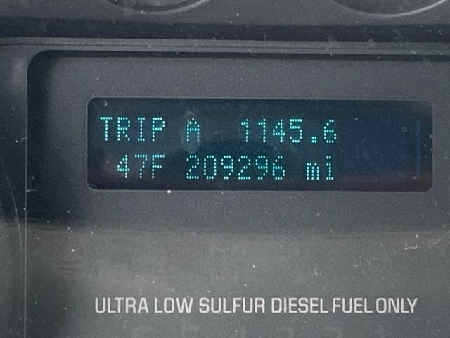 Ford Super Duty F-450 DRW 2WD Reg Cab 141" WB 60" CA XLT 2015