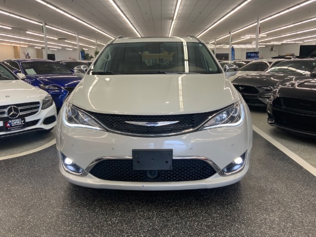 Chrysler Pacifica Limited FWD 2019