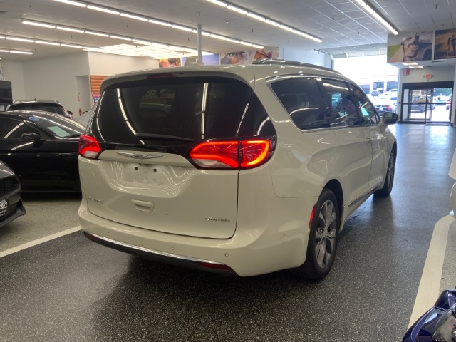 Chrysler Pacifica Limited FWD 2019