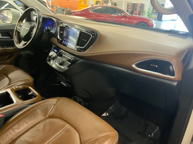 Chrysler Pacifica Limited FWD 2019