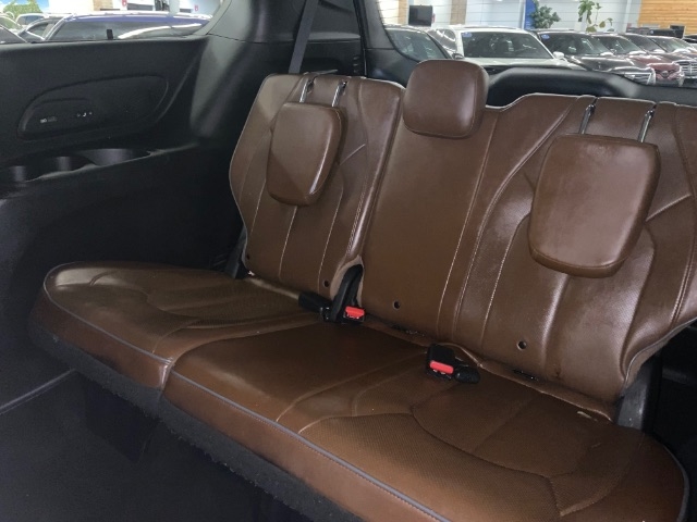 Chrysler Pacifica Limited FWD 2019