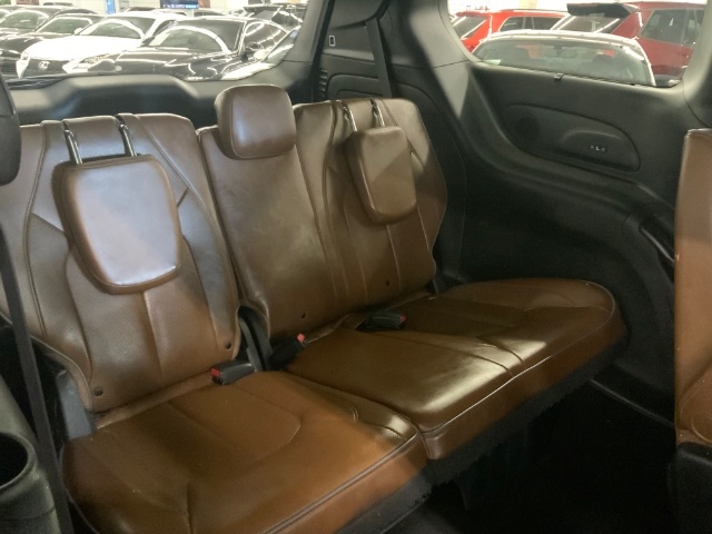 Chrysler Pacifica Limited FWD 2019