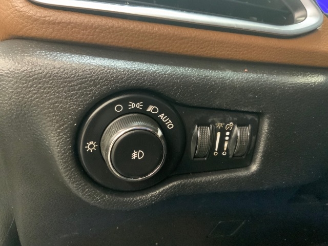 Chrysler Pacifica Limited FWD 2019