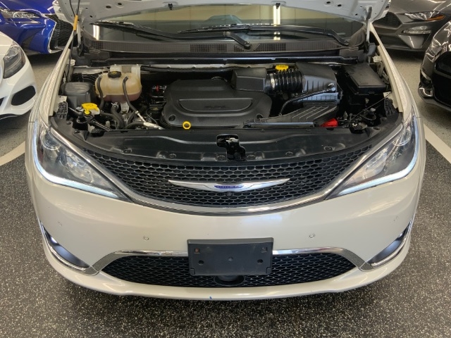 Chrysler Pacifica Limited FWD 2019