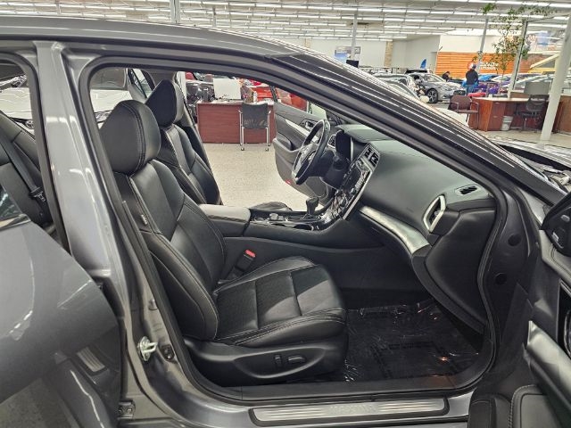 Nissan Maxima SL 3.5L 2020