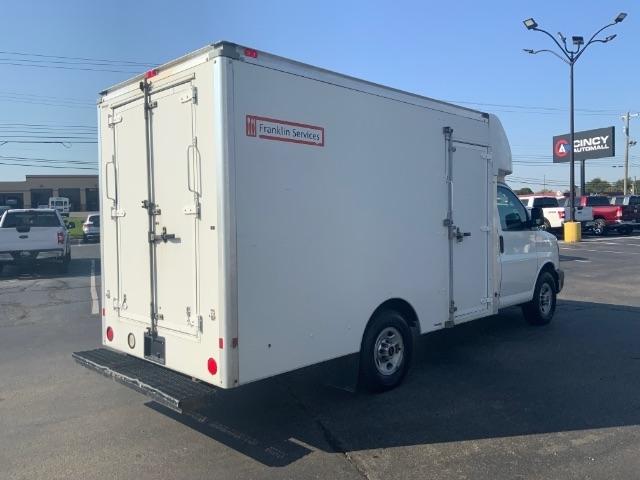 GMC Savana Commercial Cutaway 3500 Van 139" 2013