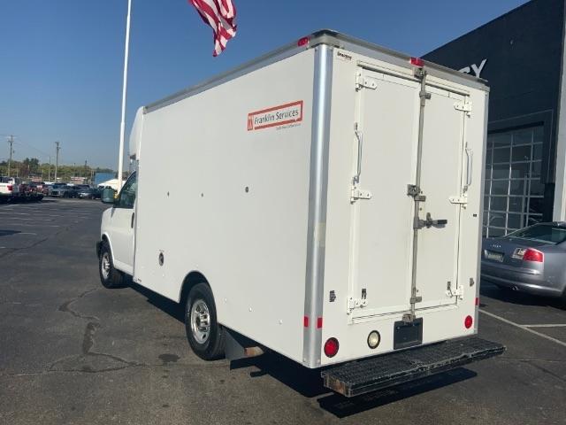 GMC Savana Commercial Cutaway 3500 Van 139" 2013