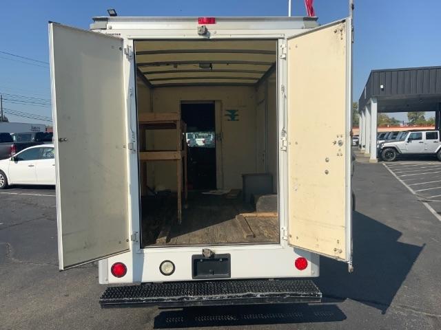 GMC Savana Commercial Cutaway 3500 Van 139" 2013