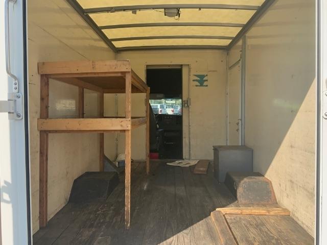 GMC Savana Commercial Cutaway 3500 Van 139" 2013